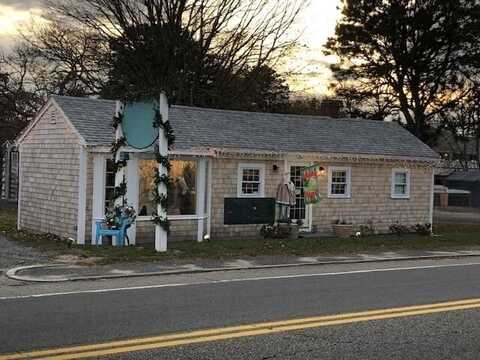 855 Main Street, West Dennis, MA 02670