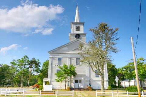 62 Route 28, West Harwich, MA 02671