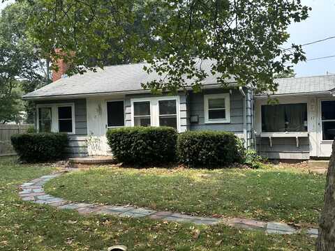 17 Winslow Gray Road, West Yarmouth, MA 02673