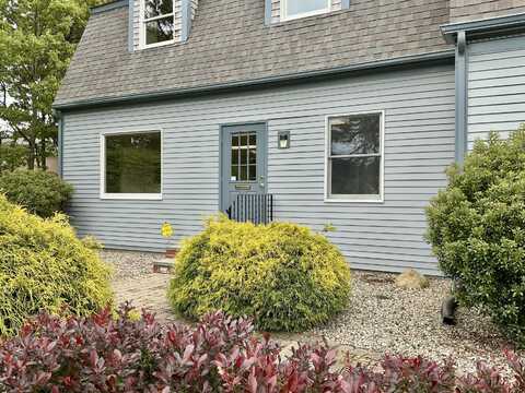 680 Falmouth Road unit: 1, Mashpee, MA 02649
