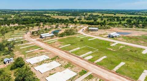 165 Resort Ct, Fredericksburg, TX 78624