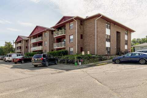 7815 Douglas Avenue, Urbandale, IA 50322