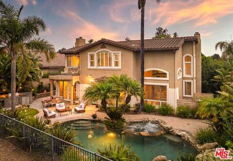 2767 Avenida De Autlan, Camarillo, CA 93010