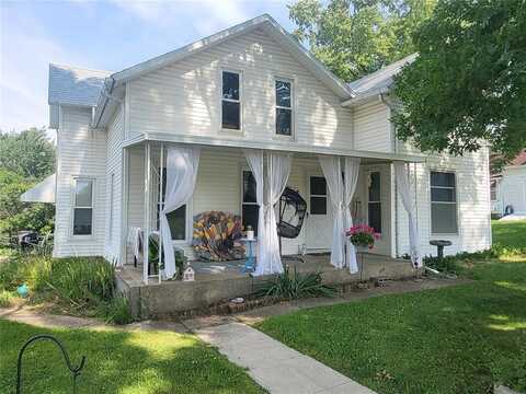 609 1st Avenue NW, Mount Vernon, IA 52314