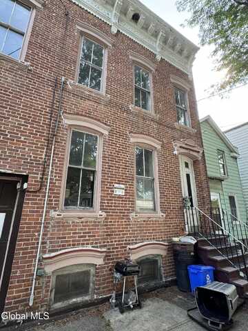 305 2nd Street, Albany, NY 12206
