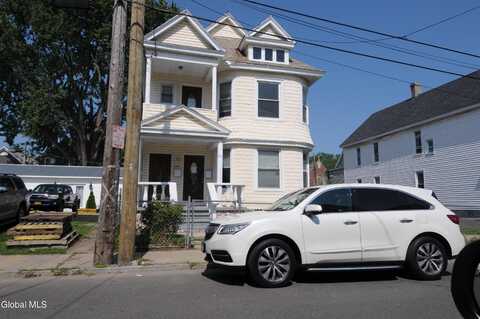 925 Delamont Avenue, Schenectady, NY 12307