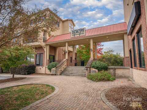 475 S Church Street, Hendersonville, NC 28792