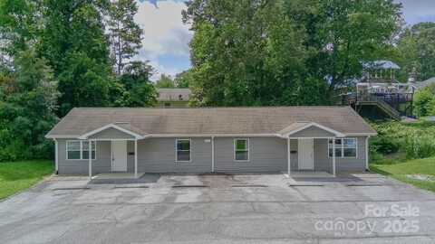 835 3rd Avenue W, Hendersonville, NC 28739