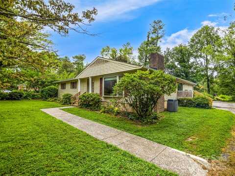1066 Maplewood Court, Hendersonville, NC 28791