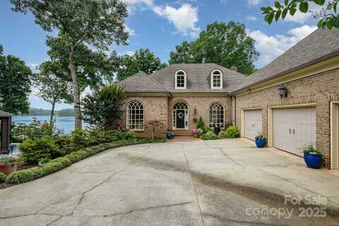 16133 North Point Road, Huntersville, NC 28078