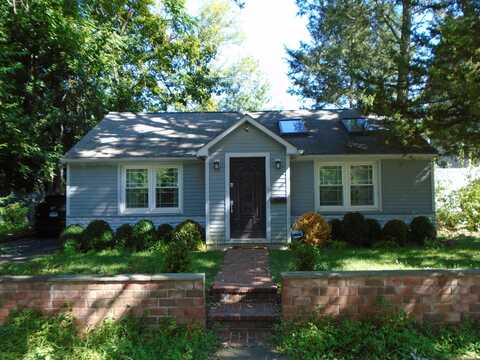 53 Morris Street, Stamford, CT 06906