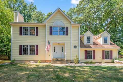 3 Kerrie Court, Ledyard, CT 06335
