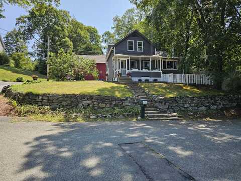 79 Roosevelt Avenue, Norwich, CT 06360