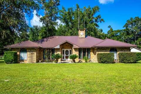 9139 Florida St, Fanning Springs, FL 32693