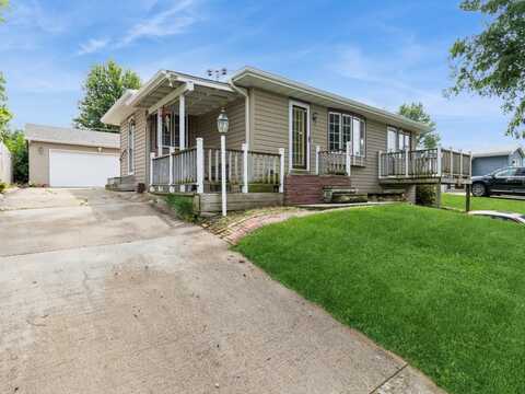 606 W 16th Street N, Newton, IA 50208