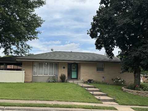 2905 Saint Anne, Dubuque, IA 52001