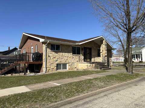 103 Lessing, Guttenberg, IA 52052