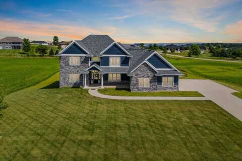 2088 Legacy Heights, Durango, IA 52039