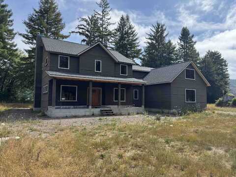 100 Skookum, Crescent City, CA 95531