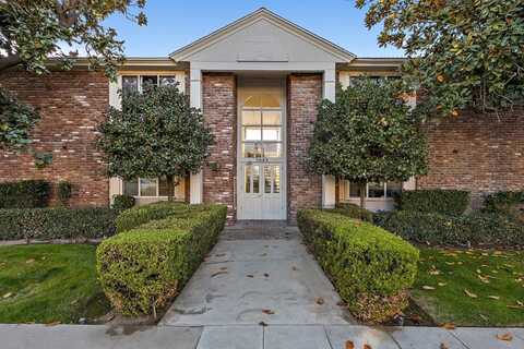 5085 Roosevelt Avenue N, Fresno, CA 93704
