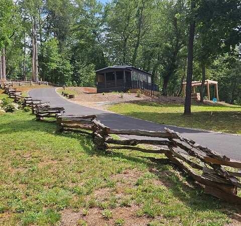 23 Southern Haven Lane, Franklin, NC 28734