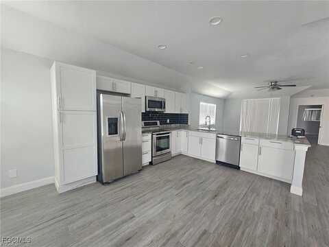 1324 SE 6th Avenue, Cape Coral, FL 33990