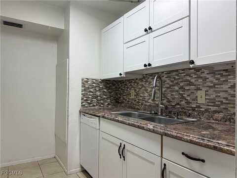 2828 Jackson Street unit: C4, Fort Myers, FL 33901
