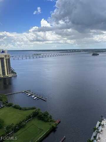 3000 Oasis Grand Boulevard, Fort Myers, FL 33916