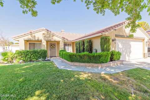 44731 Ravencrest Ln, Lancaster, CA 93536