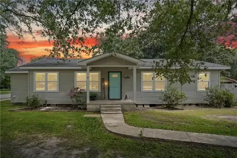 704 3rd Avenue, Saraland, AL 36571