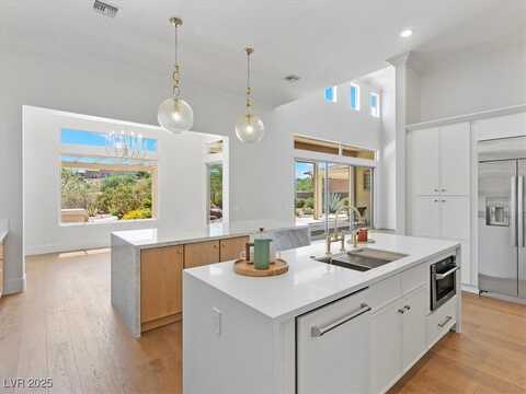 9 Ibis Court, Henderson, NV 89052
