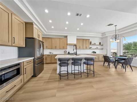 11028 Mission Lakes Avenue, Las Vegas, NV 89134