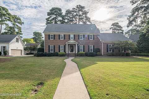 901 Daventry Drive, Greenville, NC 27858