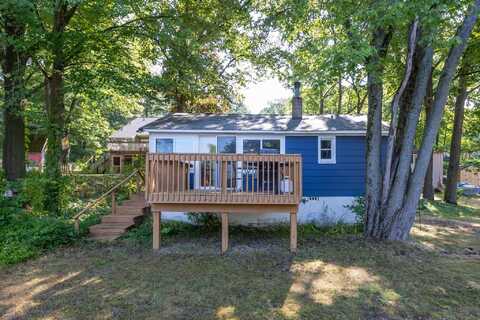 15550 1st Street, Mecosta, MI 49332