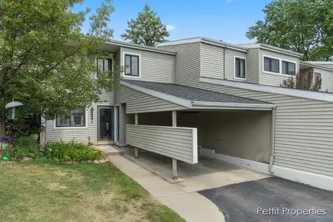 2984 Chapshire Drive SE, Grand Rapids, MI 49546