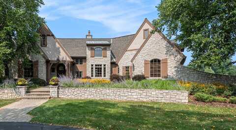6457 Old Darby Trail NE, Ada, MI 49301