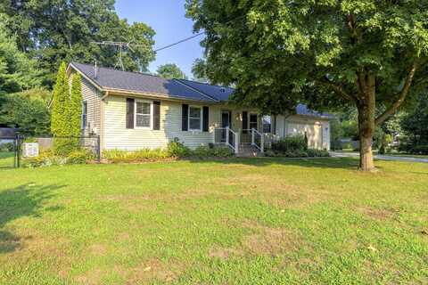 10616 Woodlawn Drive, Portage, MI 49002