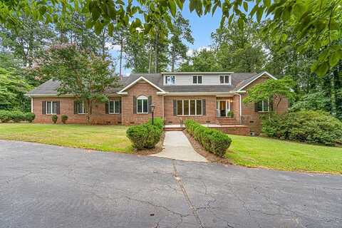 113 Pinecrest Dr., Greenwood, SC 29649
