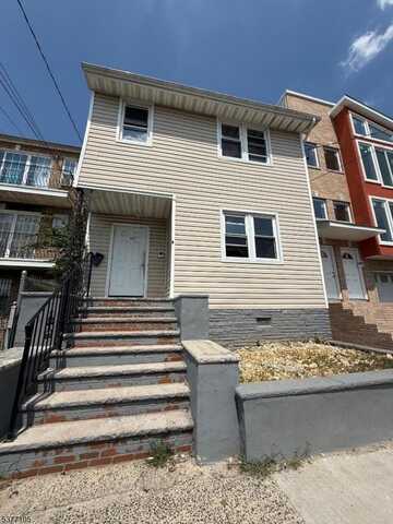467 Hawthorne Ave, Newark, NJ 07112