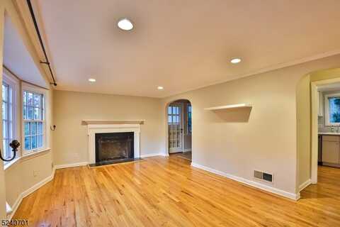 184 W Glen Ave, Ridgewood, NJ 07450