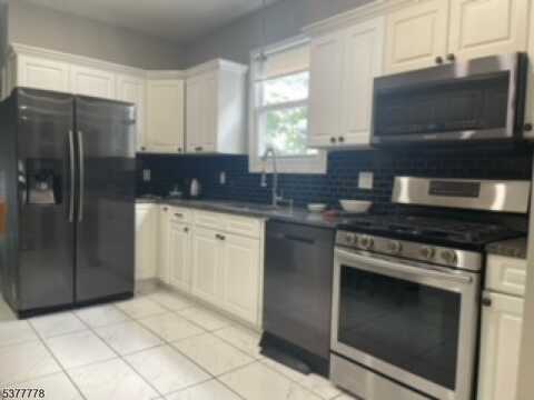 227 E 9Th Ave, Roselle, NJ 07203