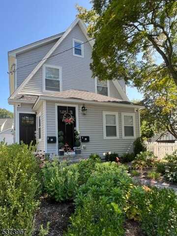 20 Van Dyke Pl, Summit, NJ 07901