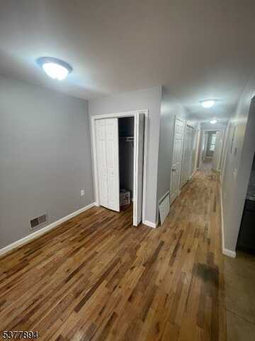 271 Ellis Ave, Irvington, NJ 07111