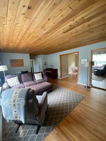 5 D Rolling Ridge Rd, Montvale Boro, NJ 07645