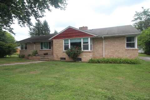 256 E Maple Ave, Alderson, WV 24910