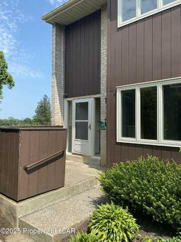 337 Carver Drive, Bethlehem, PA 18017