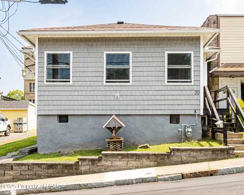 30 Priestly Street, Beach Haven, PA 18702