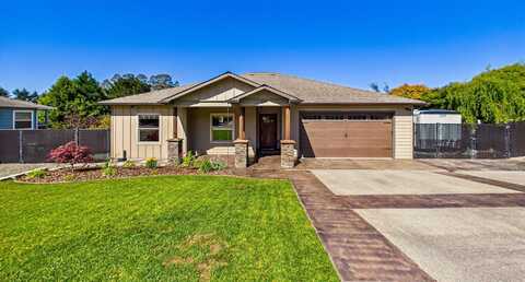 4224 Traci Way, Fortuna, CA 95540