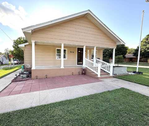 904 Ash, Harper, KS 67058