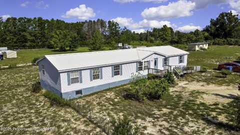 11089 Fulmar Street, Weeki Wachee, FL 34614